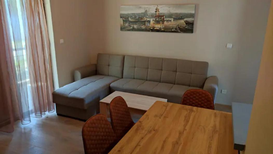 Apartment Vasileiou Kamena Vourla